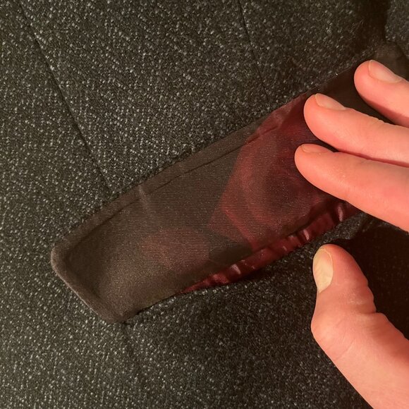 Linea Charcoal Herringbone Blazer w/ Zip Insert, Size L (40-42R) - Picture 9 of 14